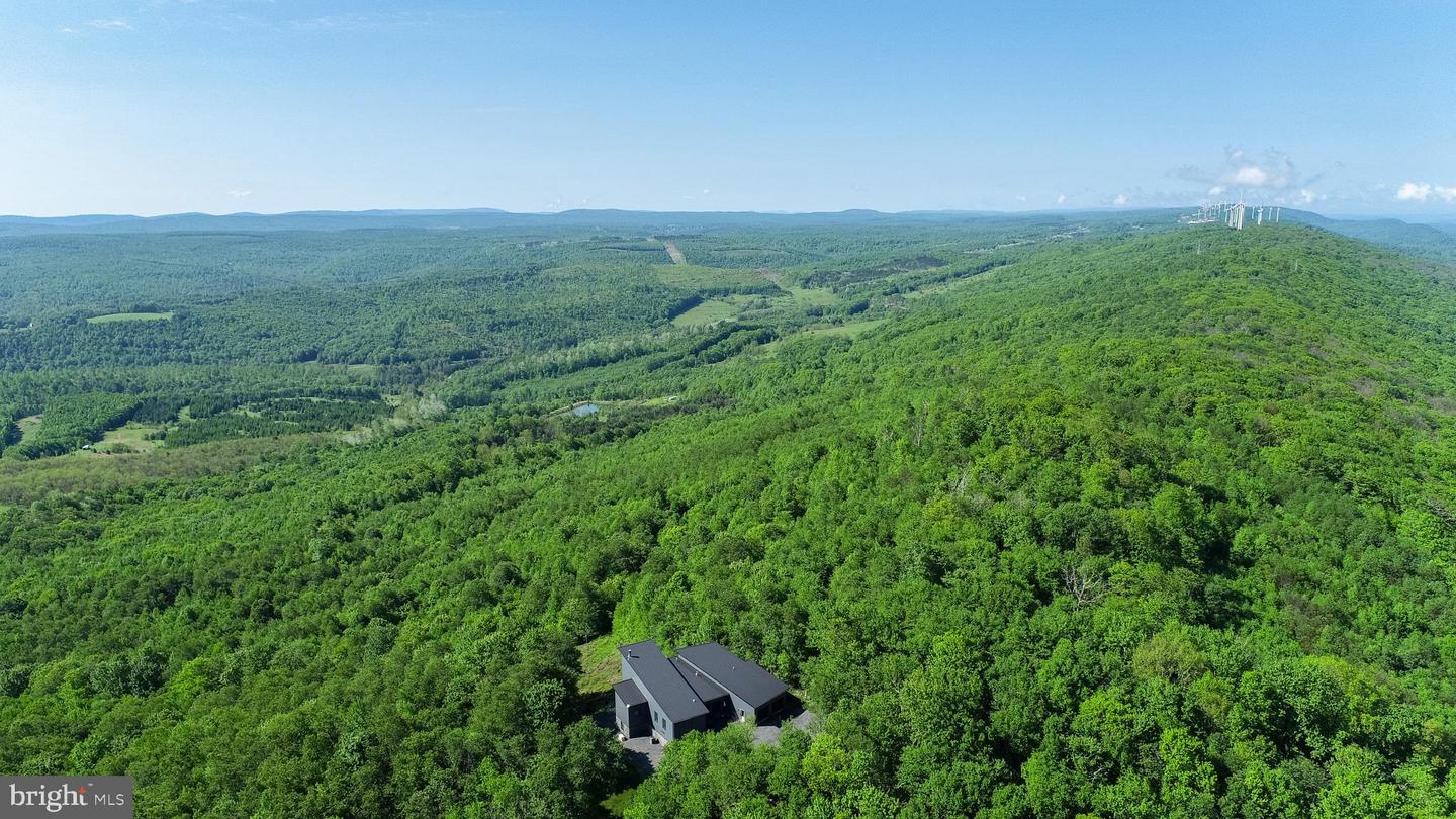 211 High Point Ridge Rd Property Photo 3