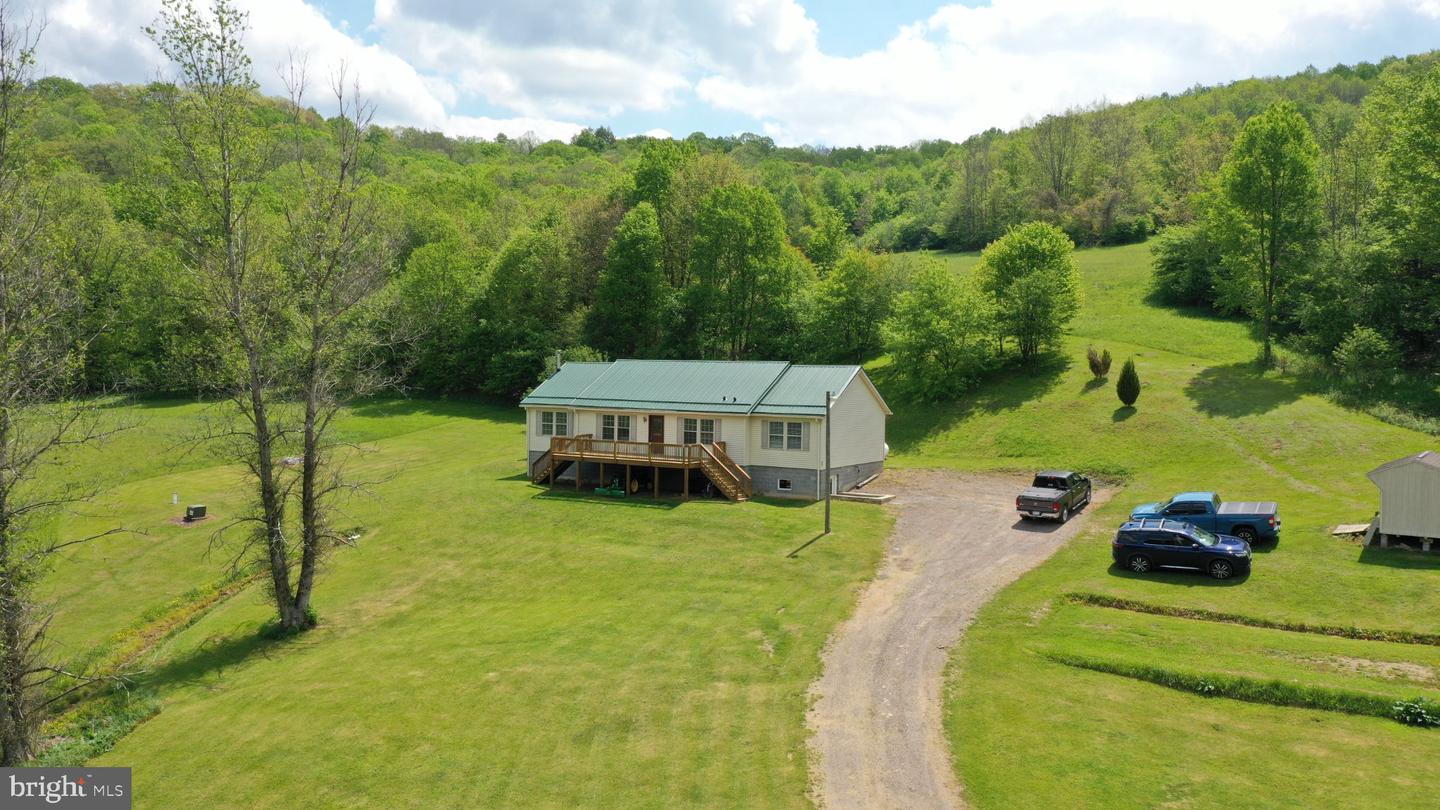 99 Wilt Rd Property Photo 1