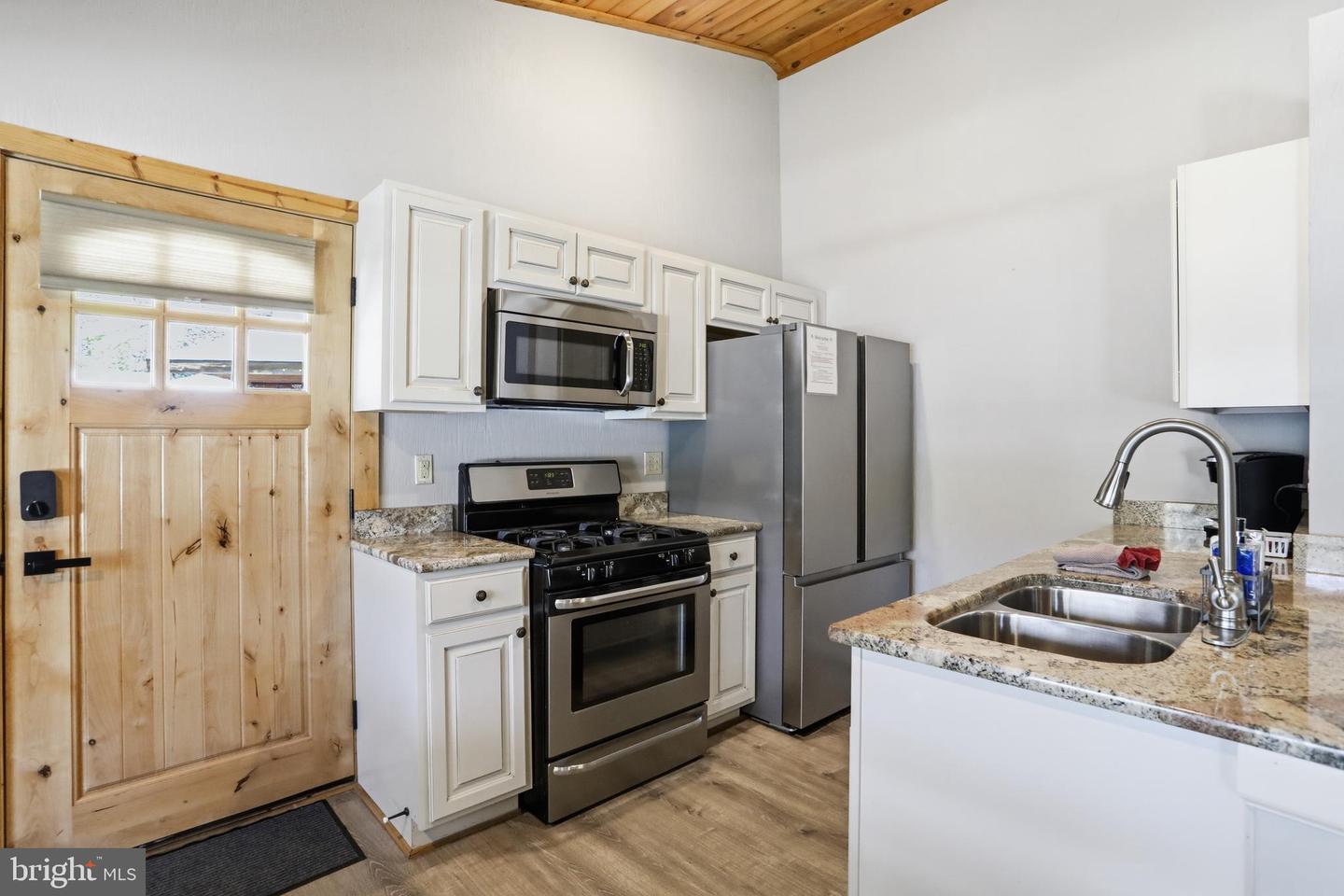 1417 Deep Creek Drive Property Photo 12