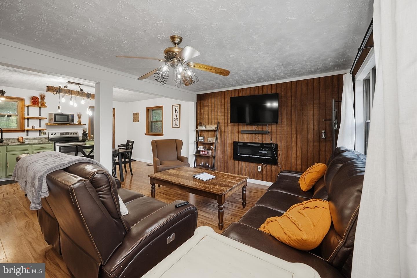 1499 Foster Rd Property Photo 48
