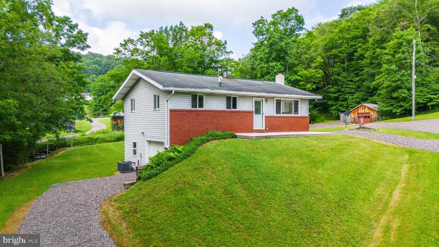 2155 Jennings Rd Property Photo 4