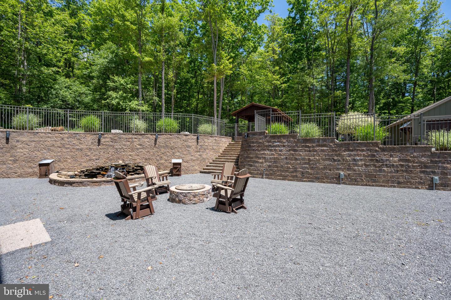 60 Joans Ln Property Photo 71