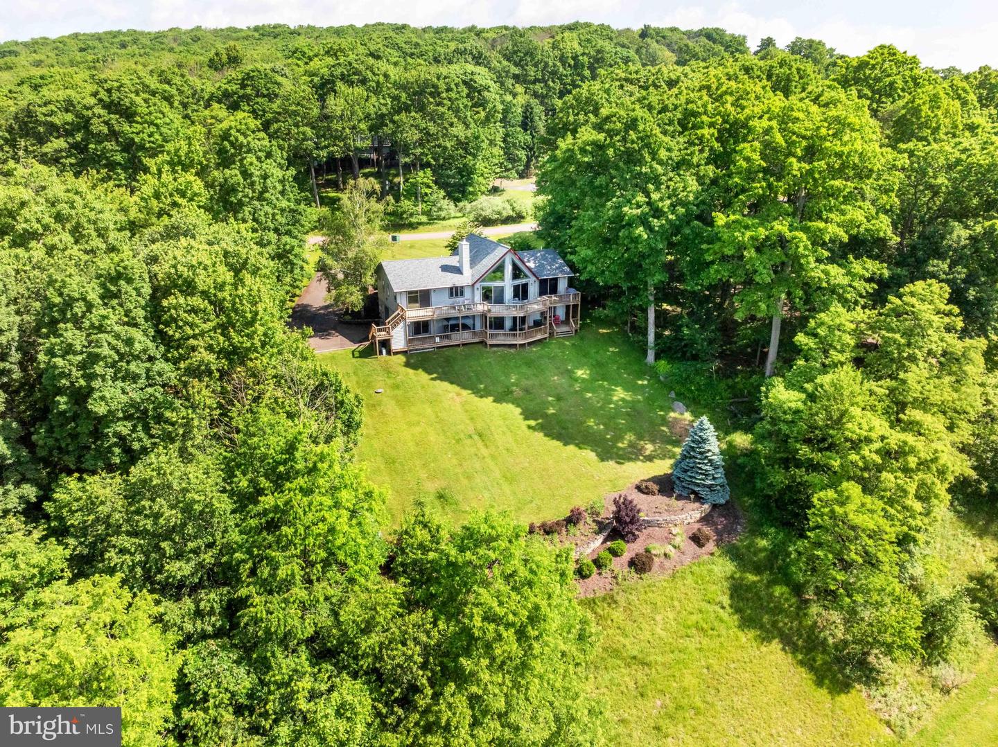 119 Overlook Ter Property Photo 6