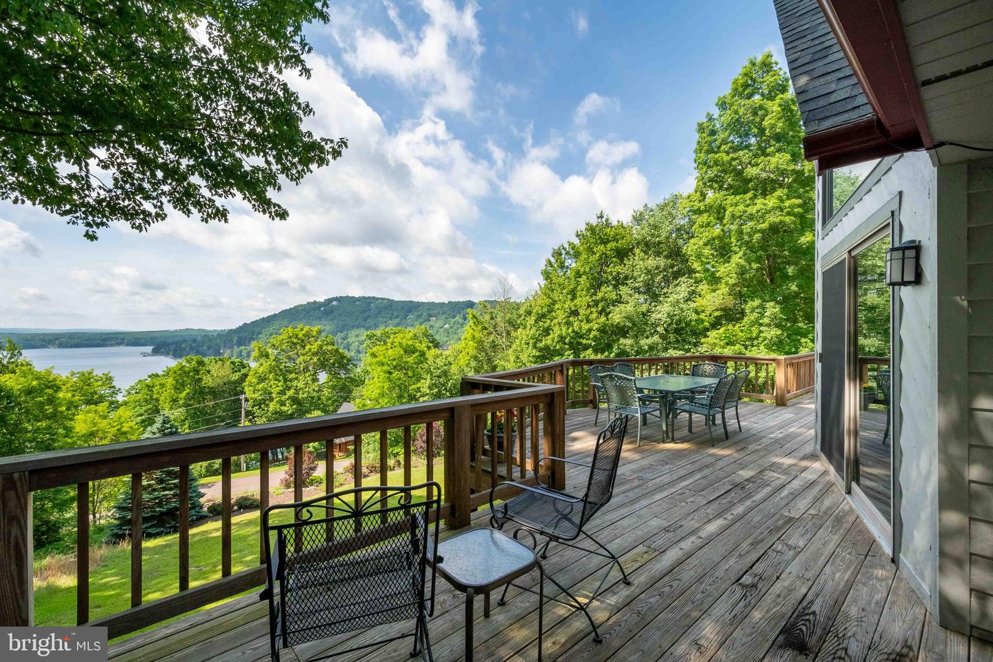119 Overlook Ter Property Photo 46