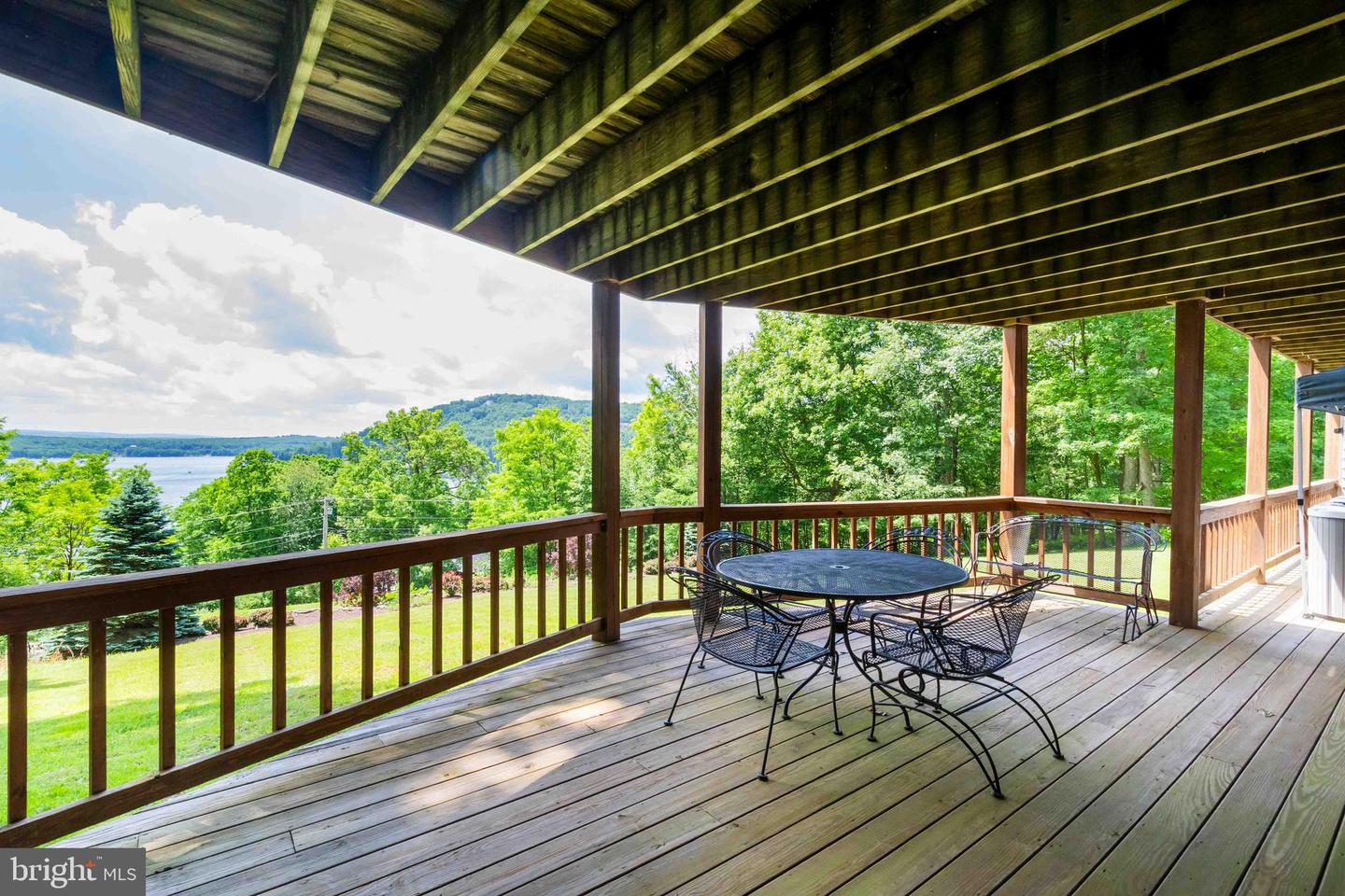 119 Overlook Ter Property Photo 48