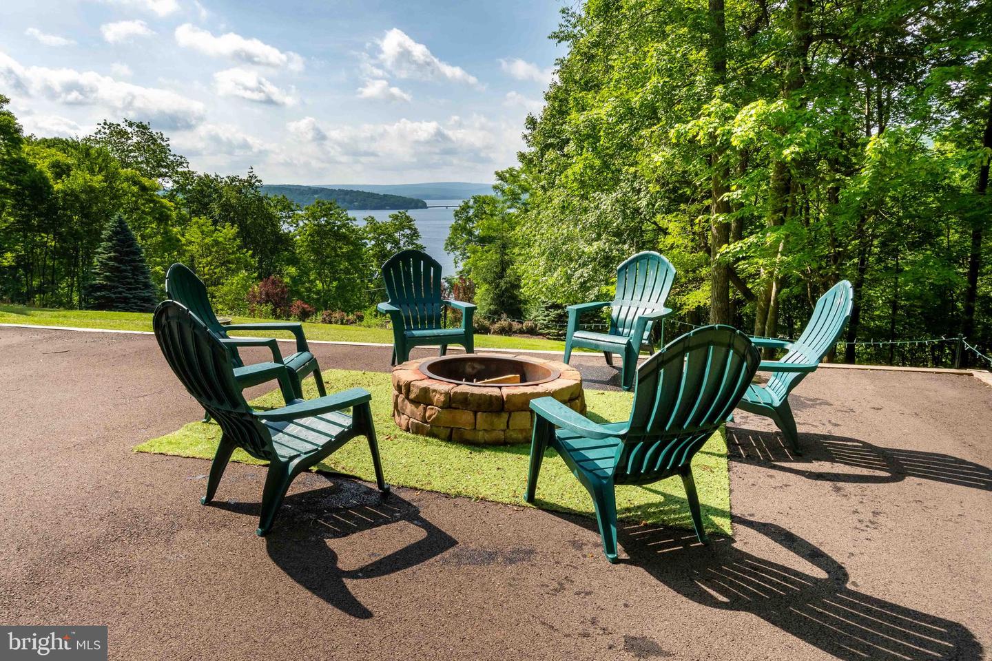 119 Overlook Ter Property Photo 51