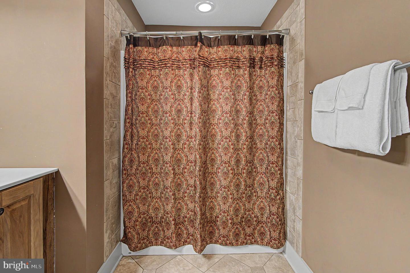 308 Winding Trail Ln #11b Property Photo 32