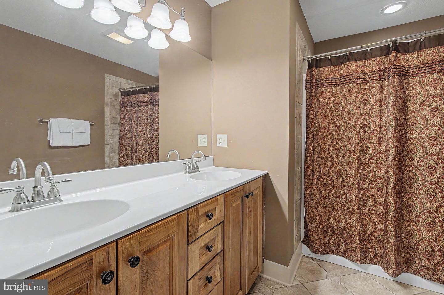 308 Winding Trail Ln #11b Property Photo 33