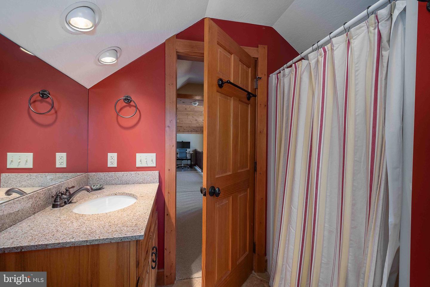 78 Southridge Ter Property Photo 32