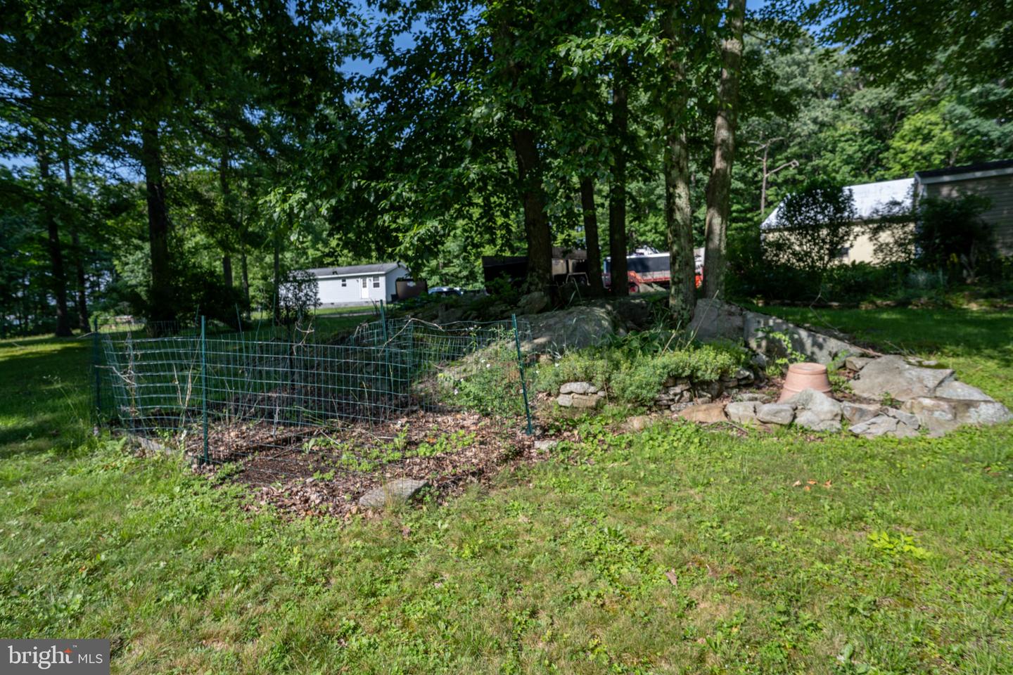 9556 New Germany Rd Property Photo 8