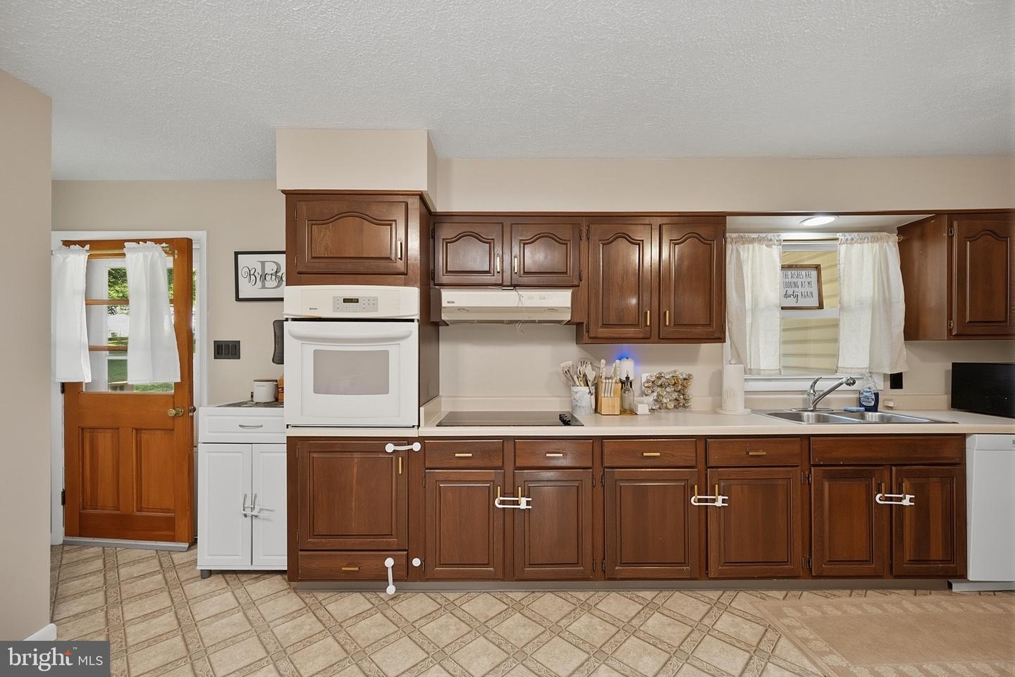 9556 New Germany Rd Property Photo 21