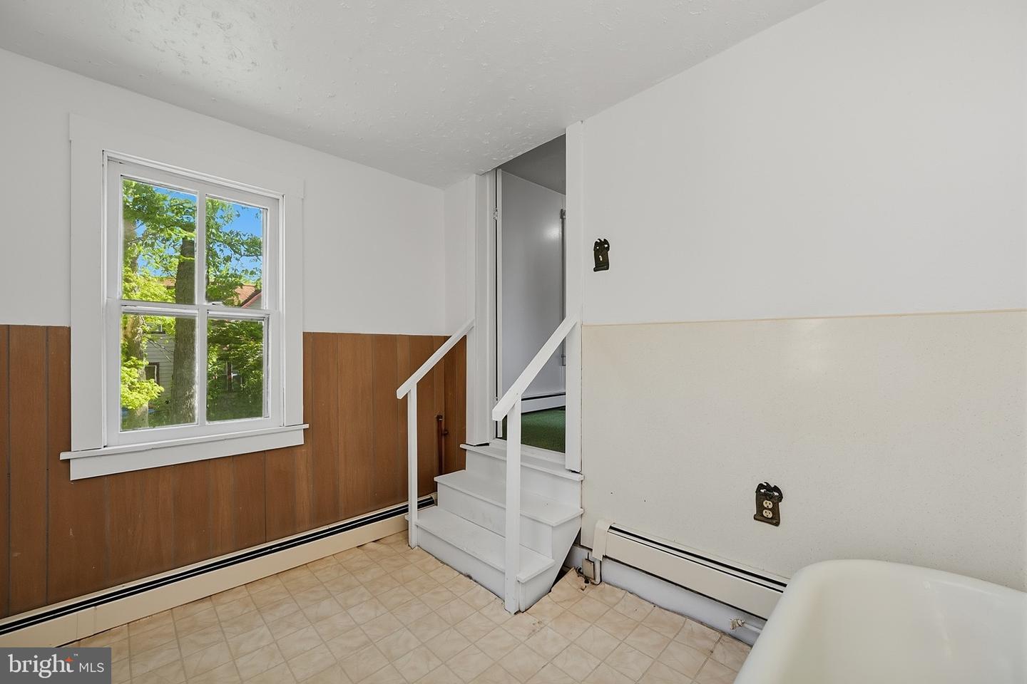106 G Property Photo 35