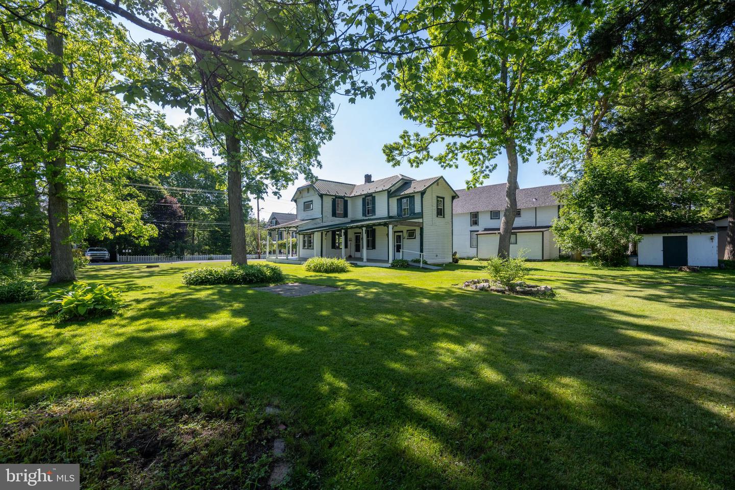 106 G Property Photo 44