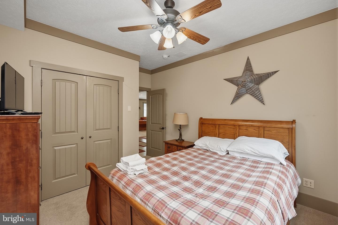 110 Northlake Dr Property Photo 32