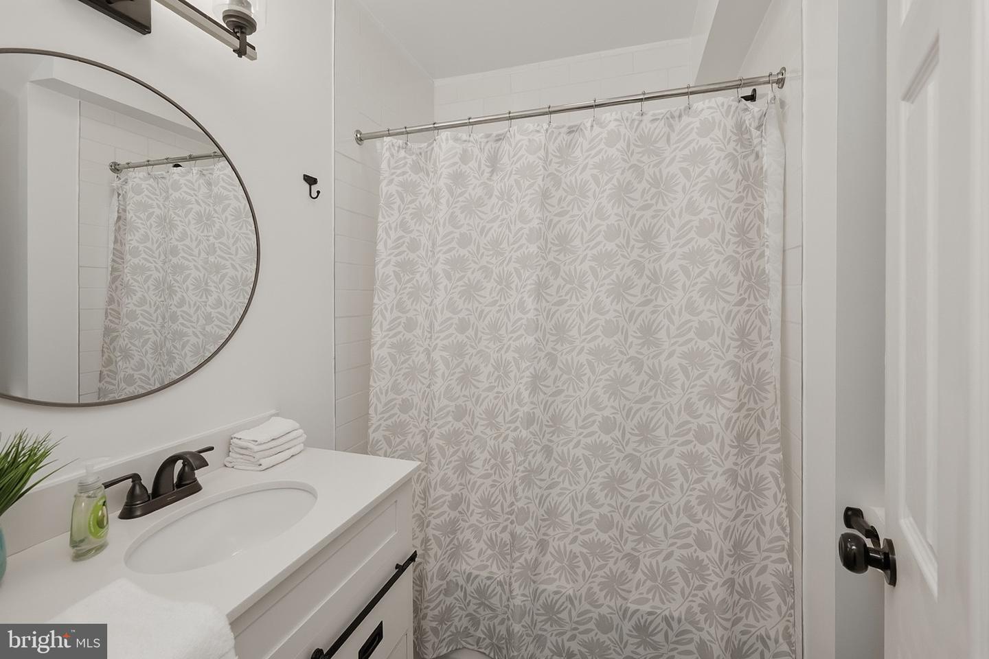 943 Paradise Hts Property Photo 21