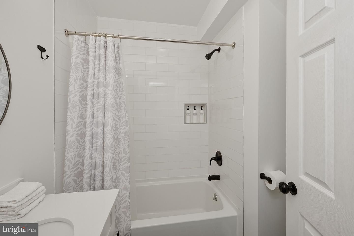 943 Paradise Hts Property Photo 22