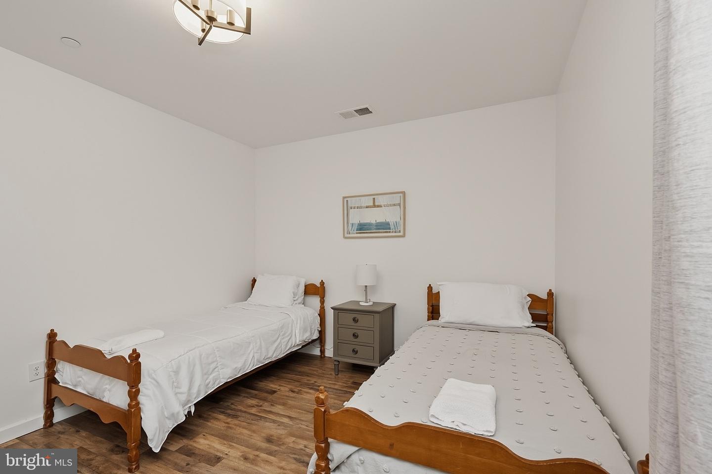 943 Paradise Hts Property Photo 31