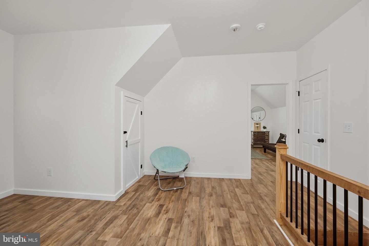 943 Paradise Hts Property Photo 36