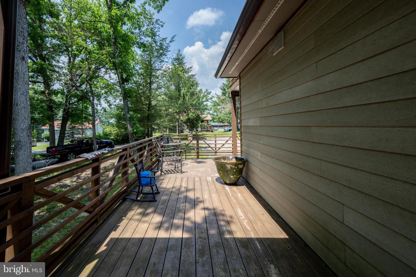 943 Paradise Hts Property Photo 48