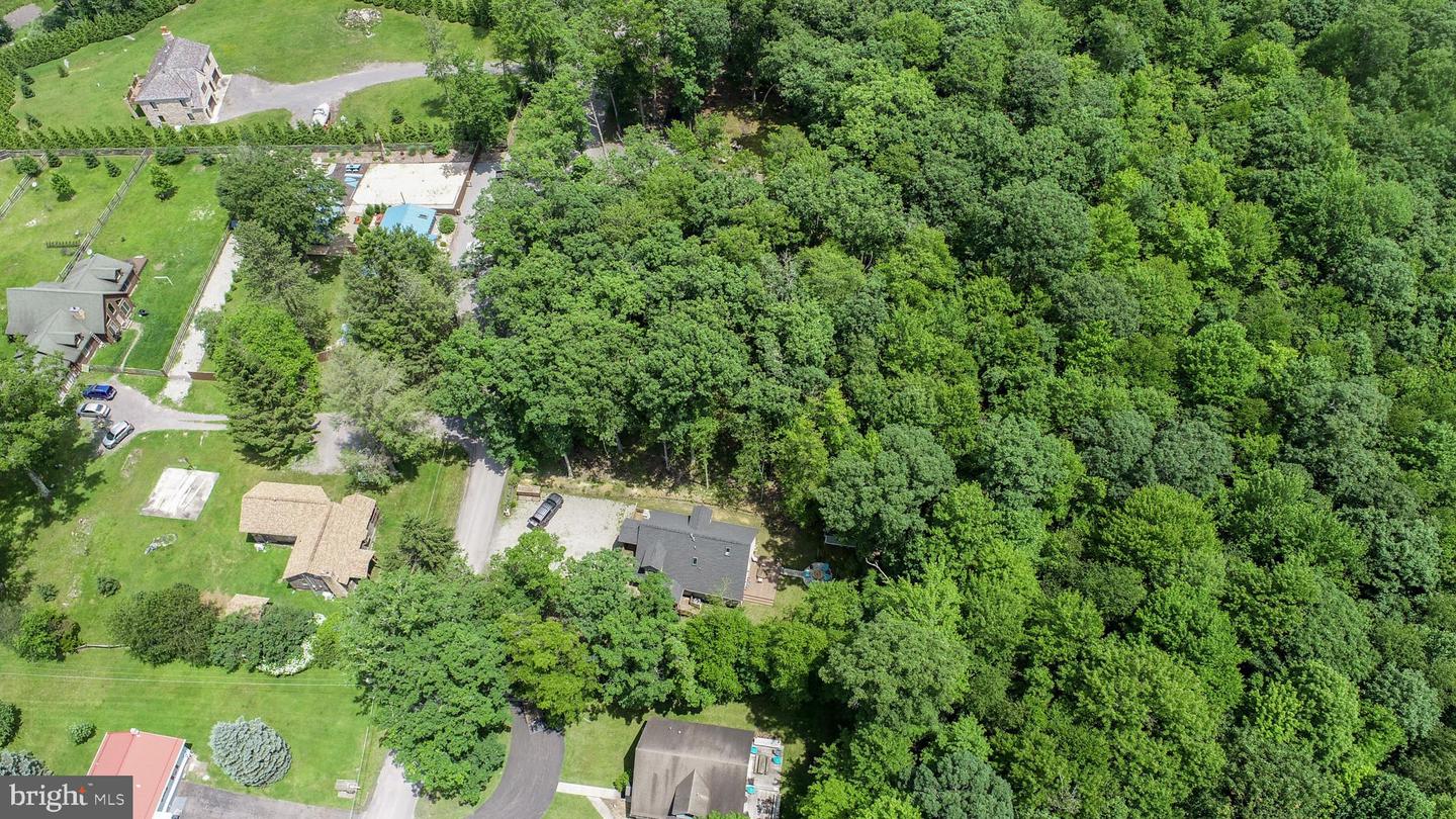 943 Paradise Hts Property Photo 61