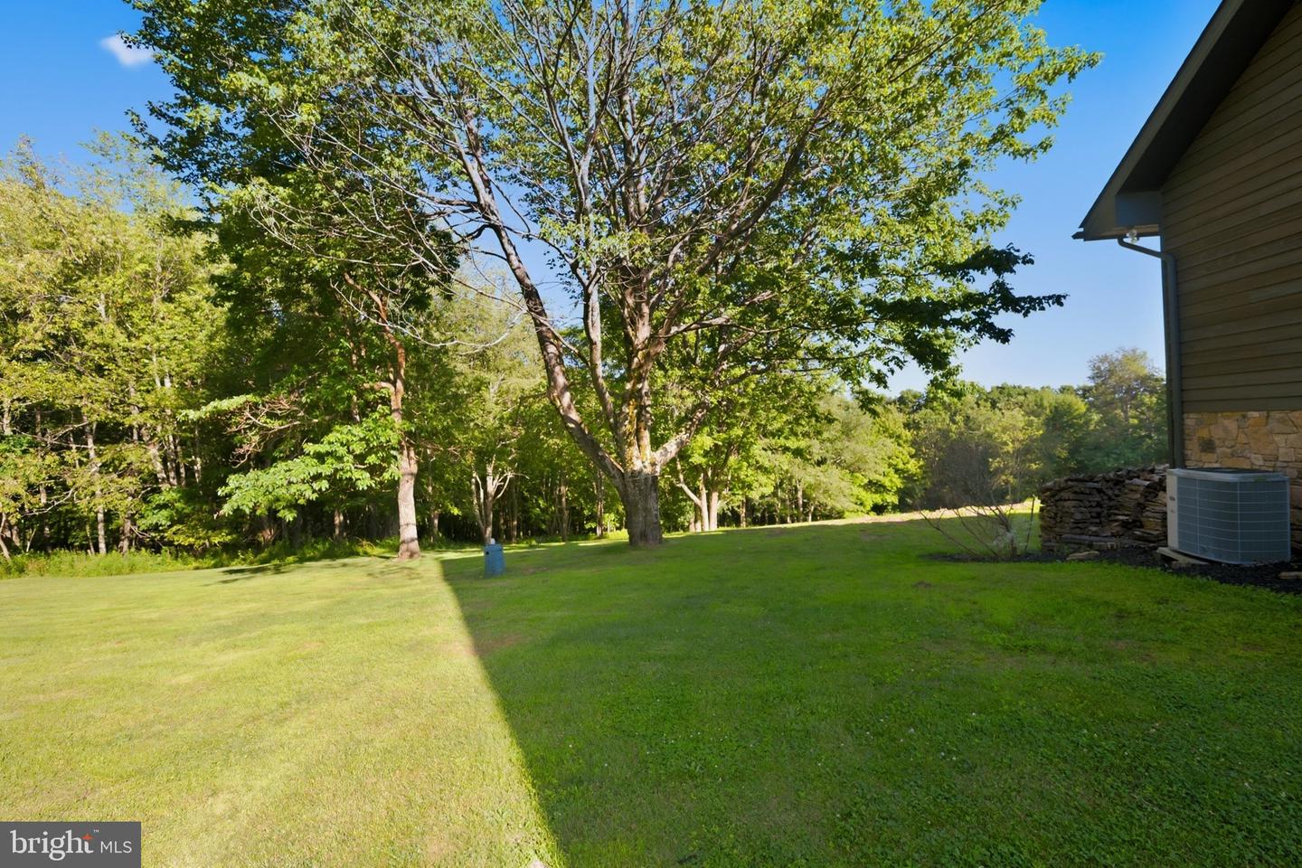 17240 Garrett Hwy Property Photo 104