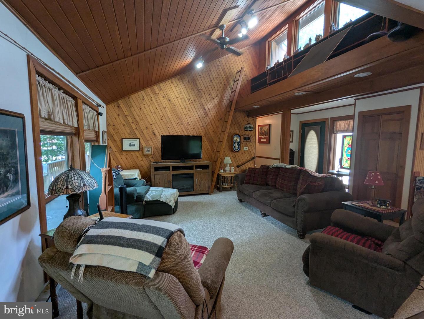 203 Woodland Way Property Photo 17