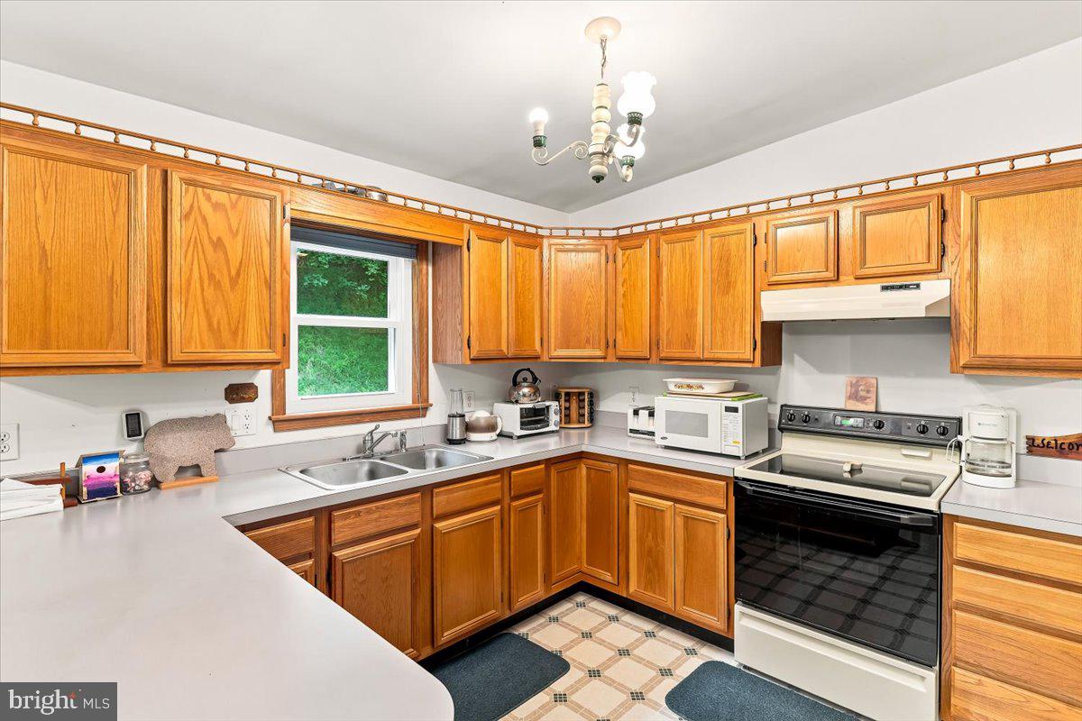 611 Timber Trl Property Photo 14