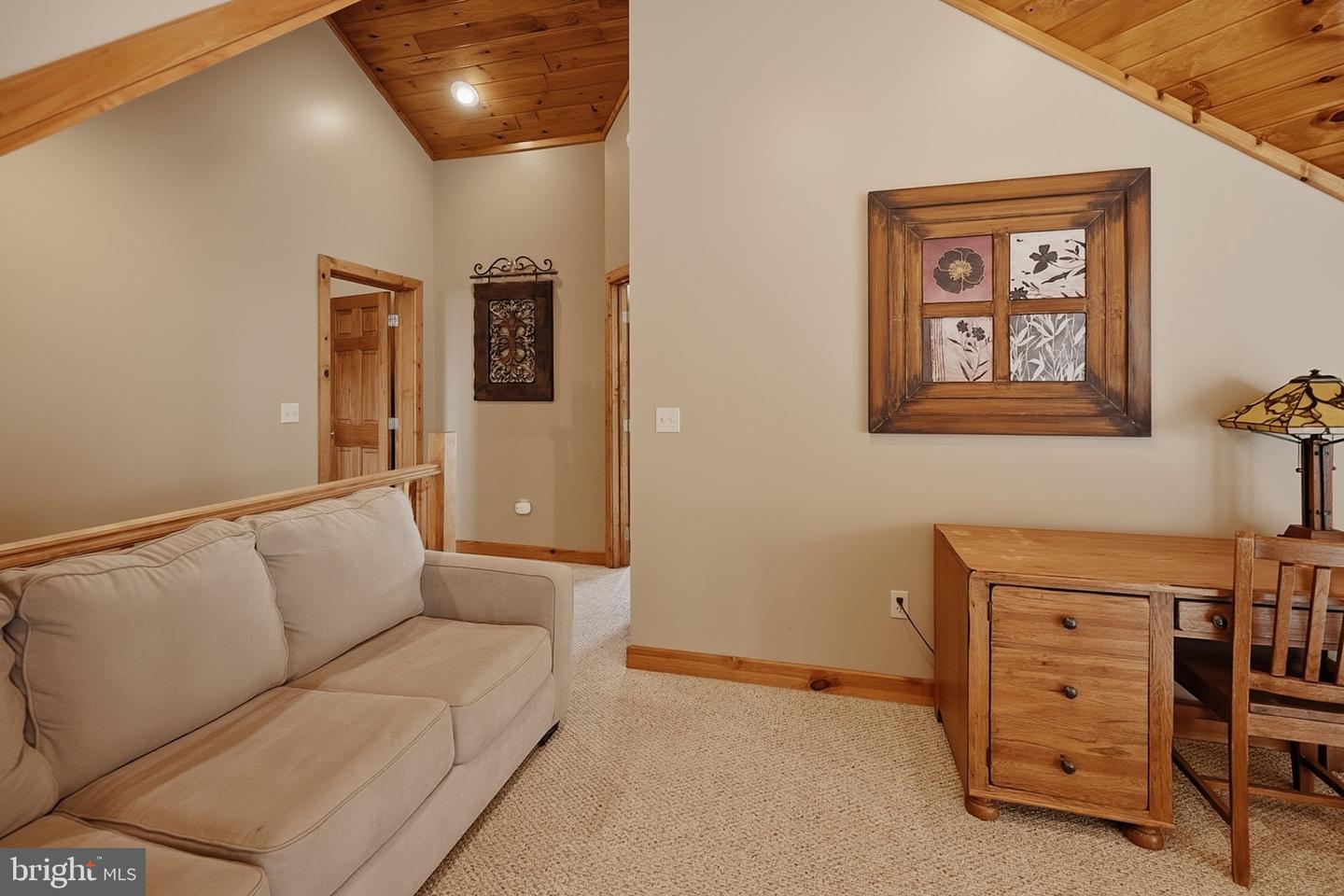 250 Lake Pointe Dr Property Photo 33