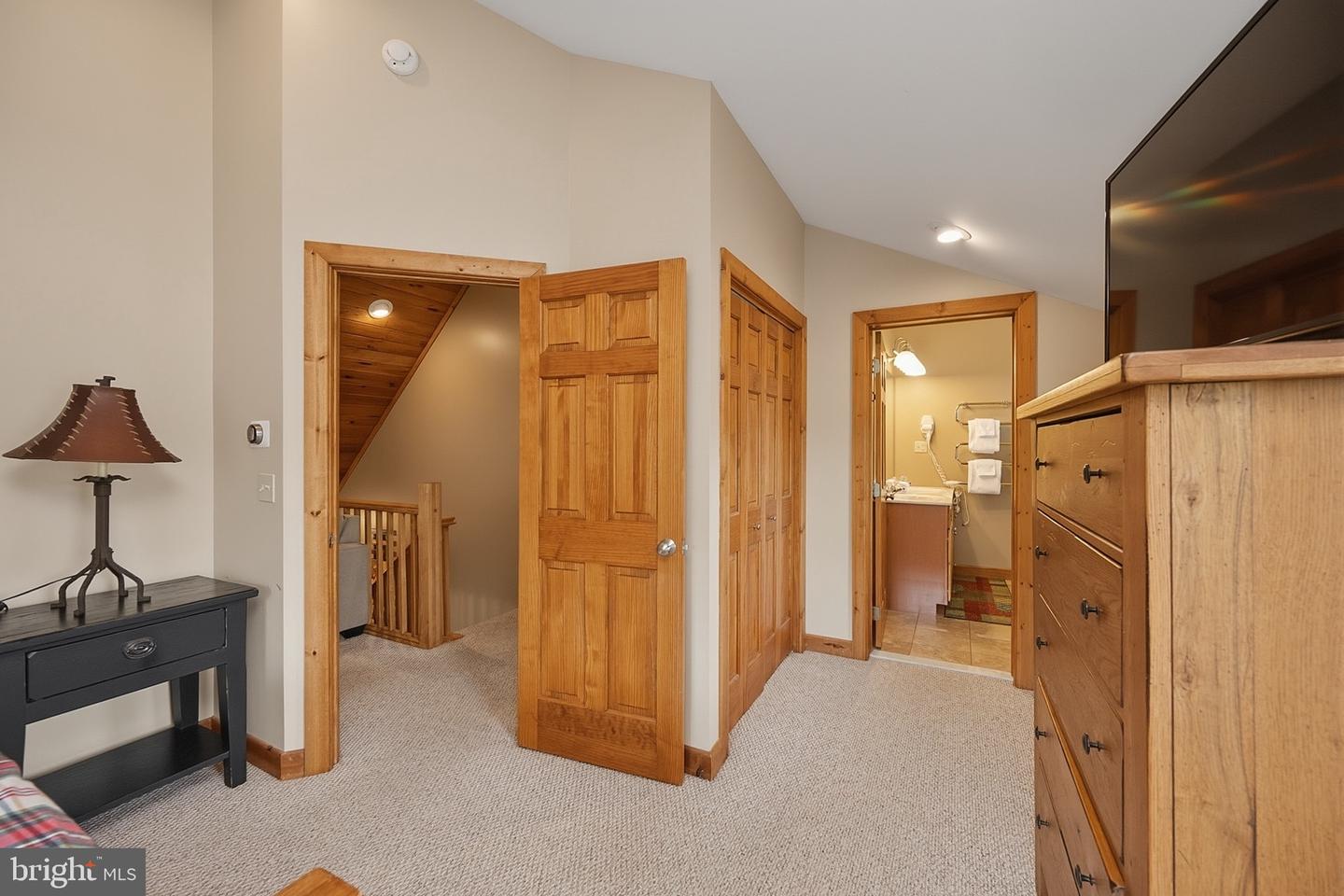 250 Lake Pointe Dr Property Photo 45