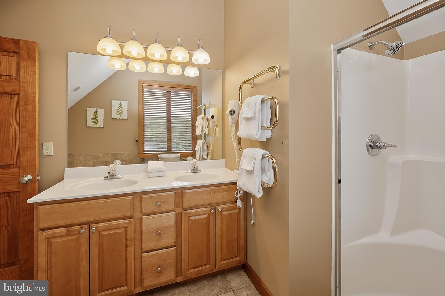 250 Lake Pointe Dr Property Photo 48