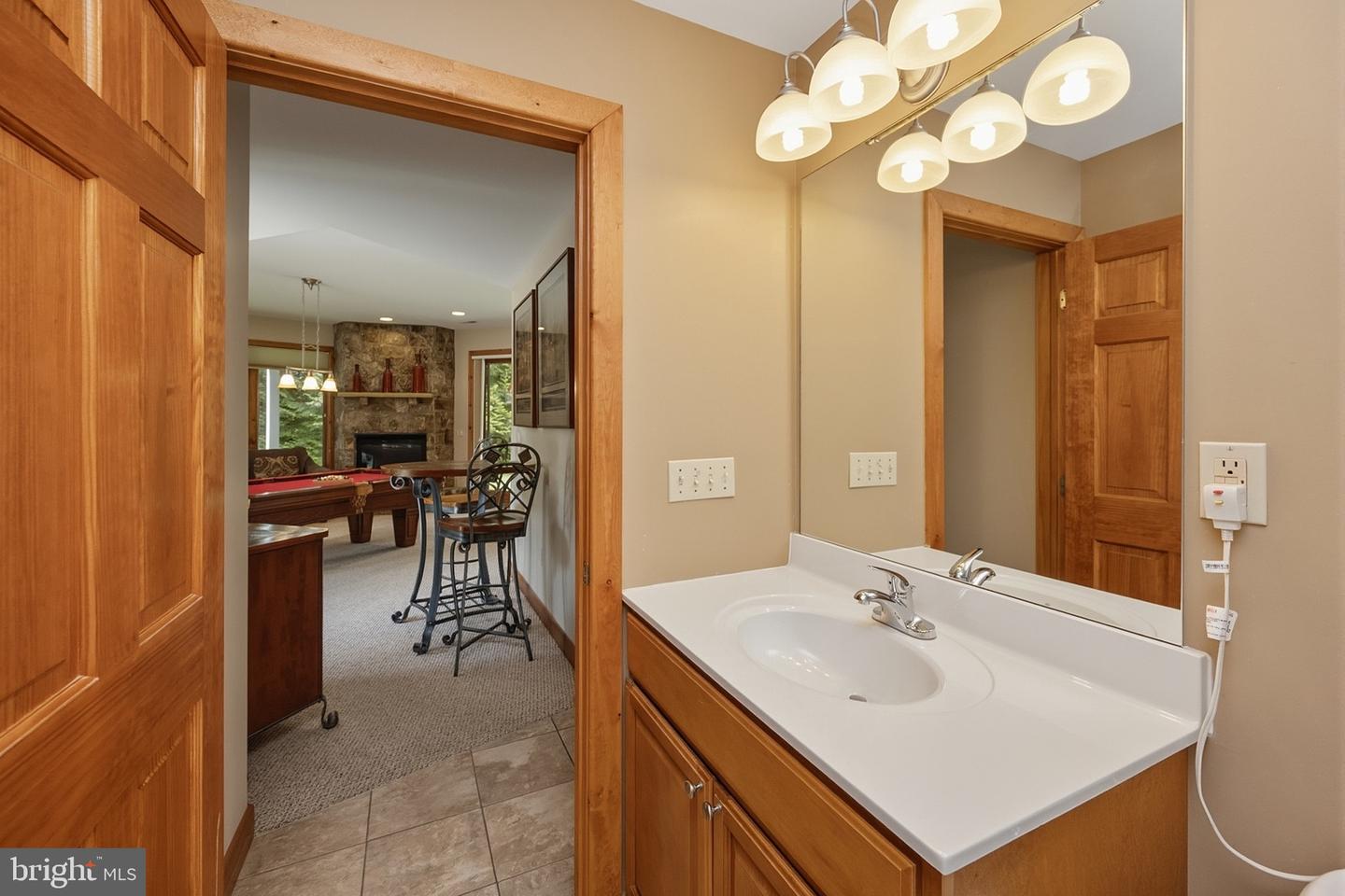 250 Lake Pointe Dr Property Photo 61