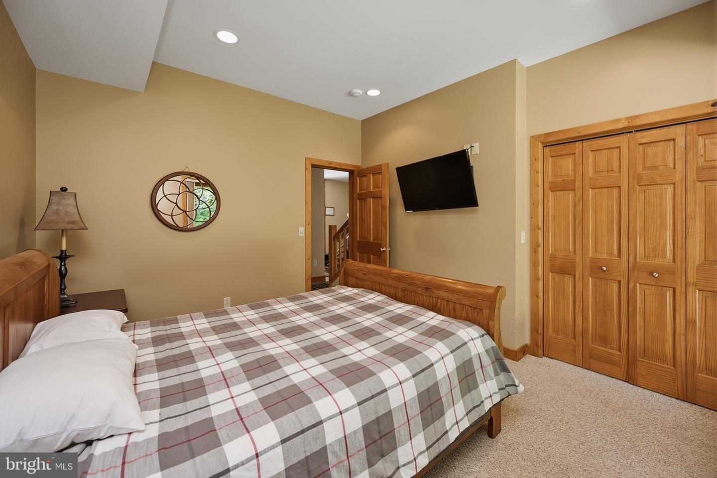 250 Lake Pointe Dr Property Photo 64