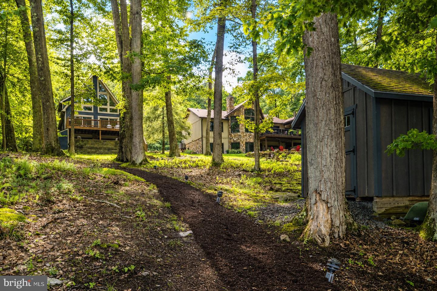 86 Shingle Camp Ter Property Photo 3