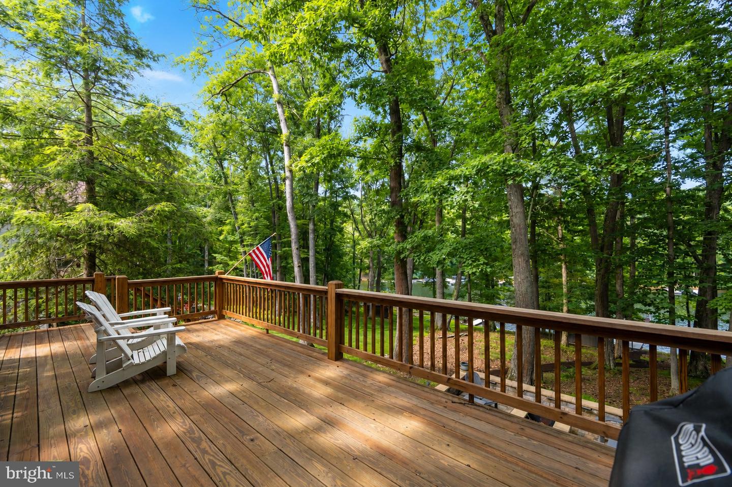 86 Shingle Camp Ter Property Photo 11