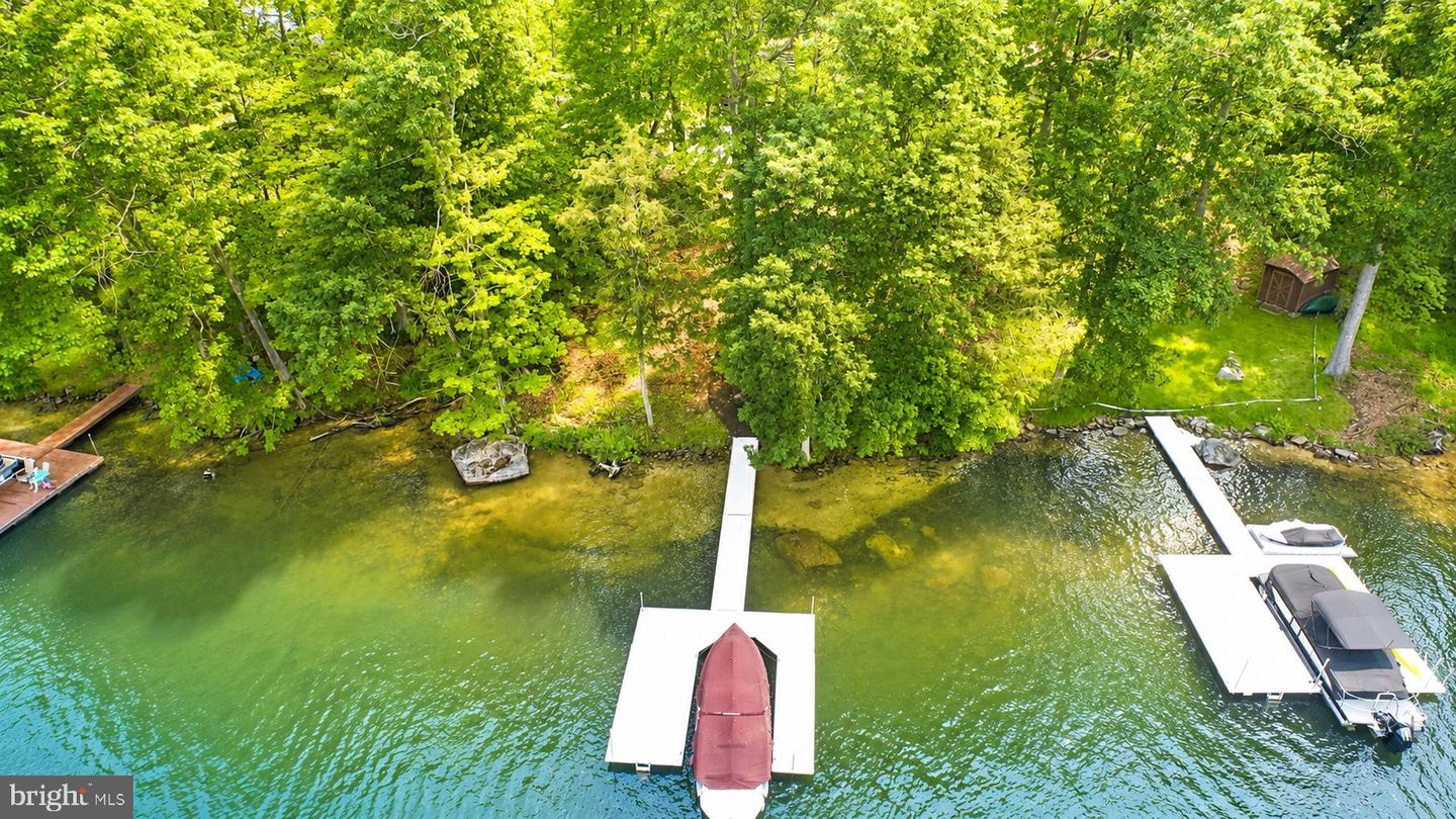 86 Shingle Camp Ter Property Photo 17