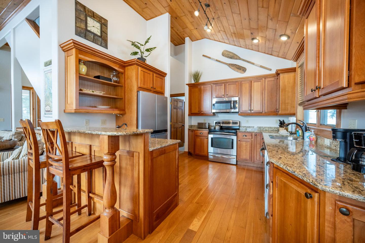 6 Walton Way Property Photo 5