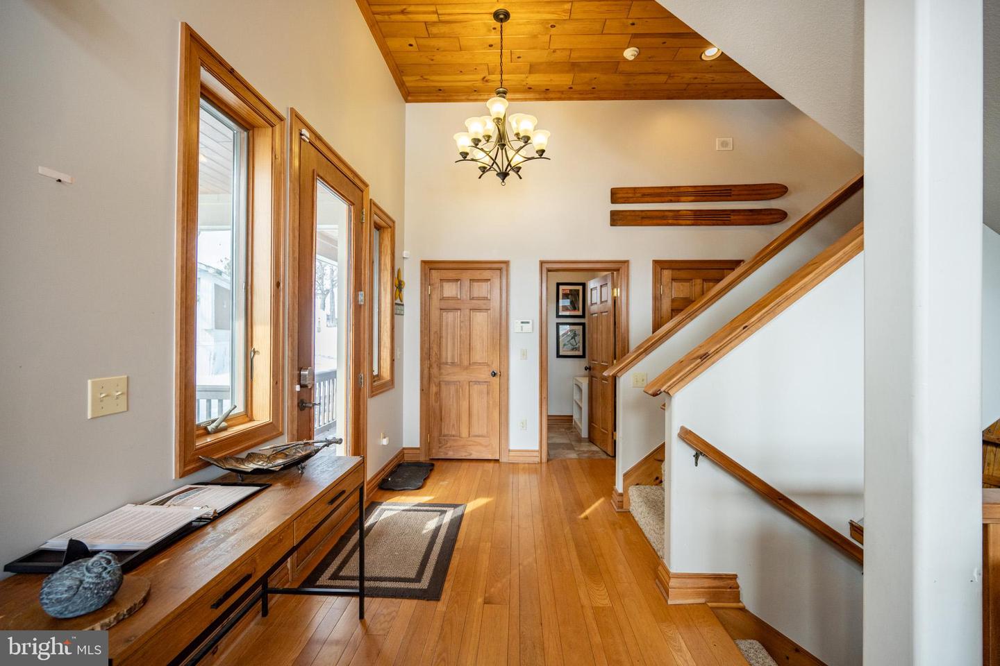 6 Walton Way Property Photo 9