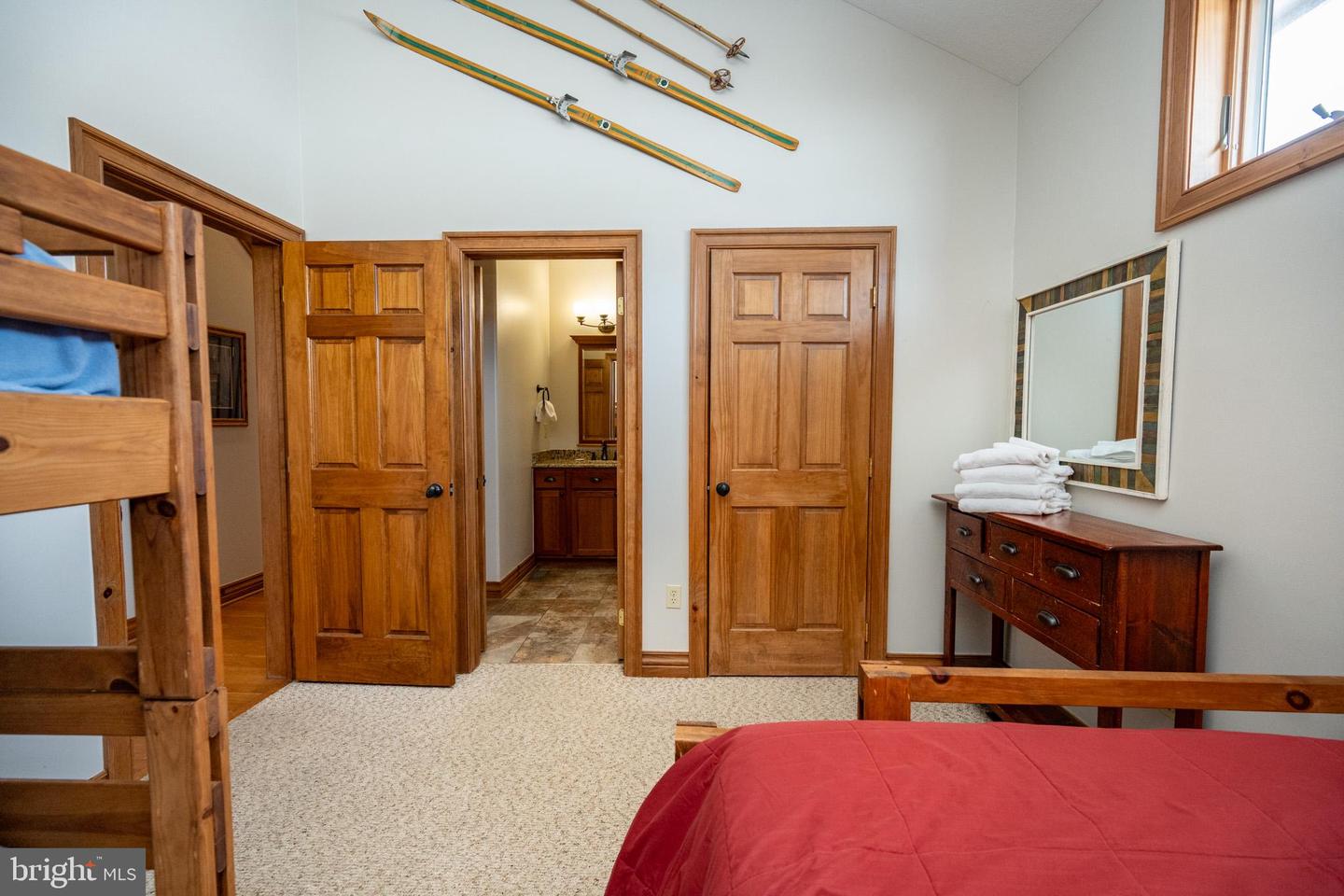 6 Walton Way Property Photo 23