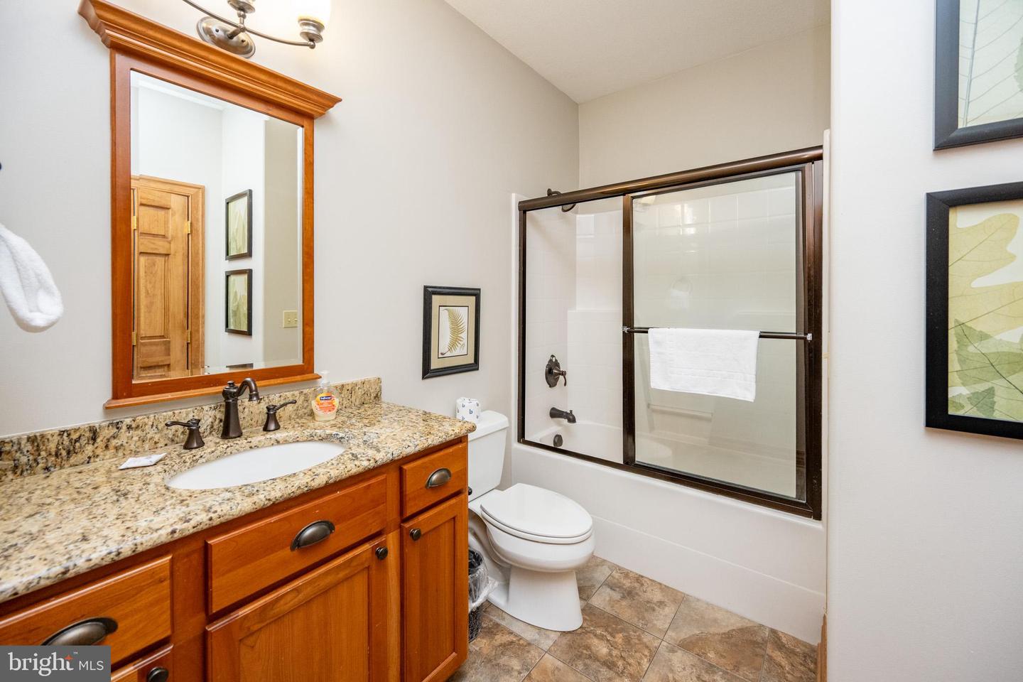 6 Walton Way Property Photo 25