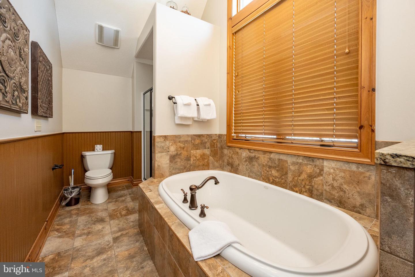 6 Walton Way Property Photo 31