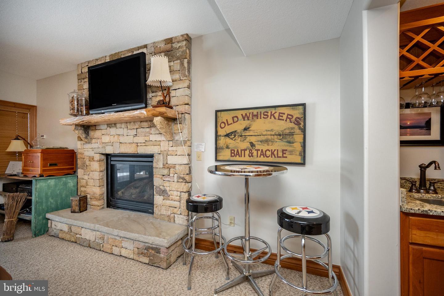 6 Walton Way Property Photo 35