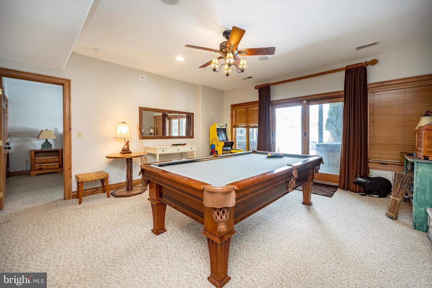 6 Walton Way Property Photo 36
