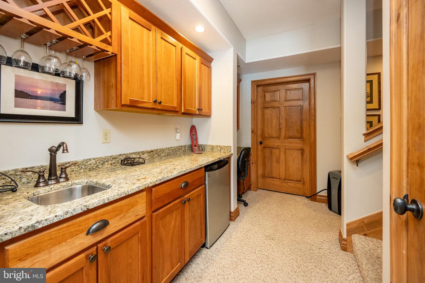 6 Walton Way Property Photo 40