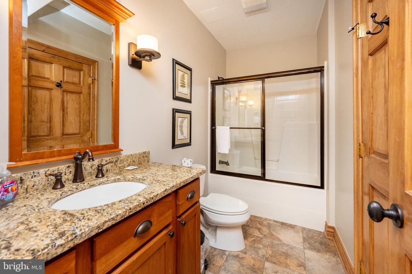 6 Walton Way Property Photo 51