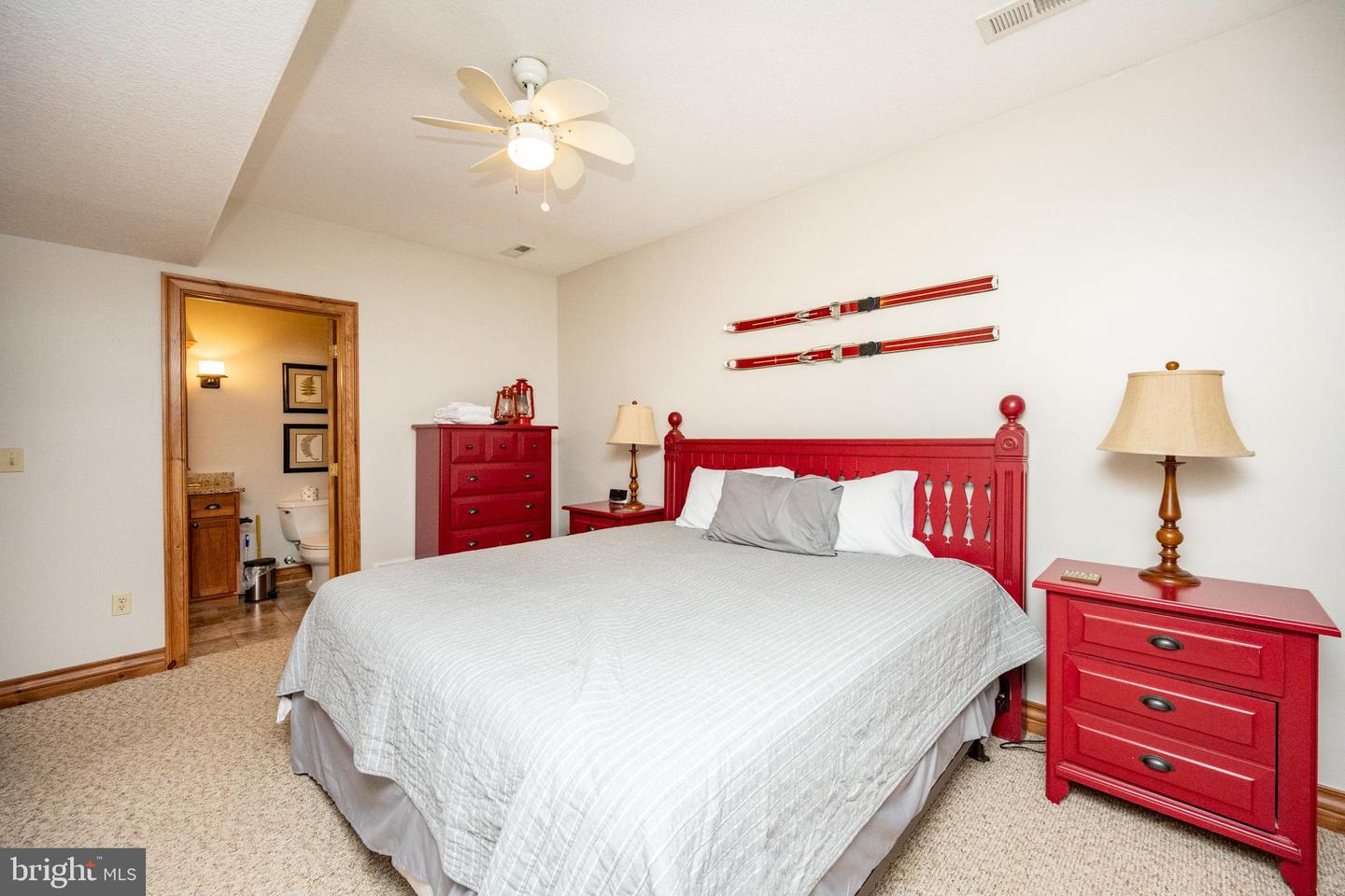6 Walton Way Property Photo 52