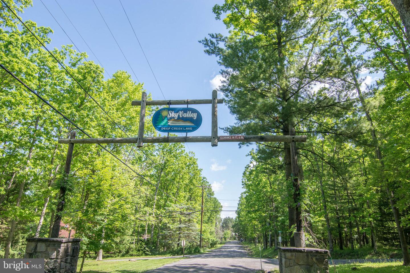527 Deer Run Ln Property Photo 63