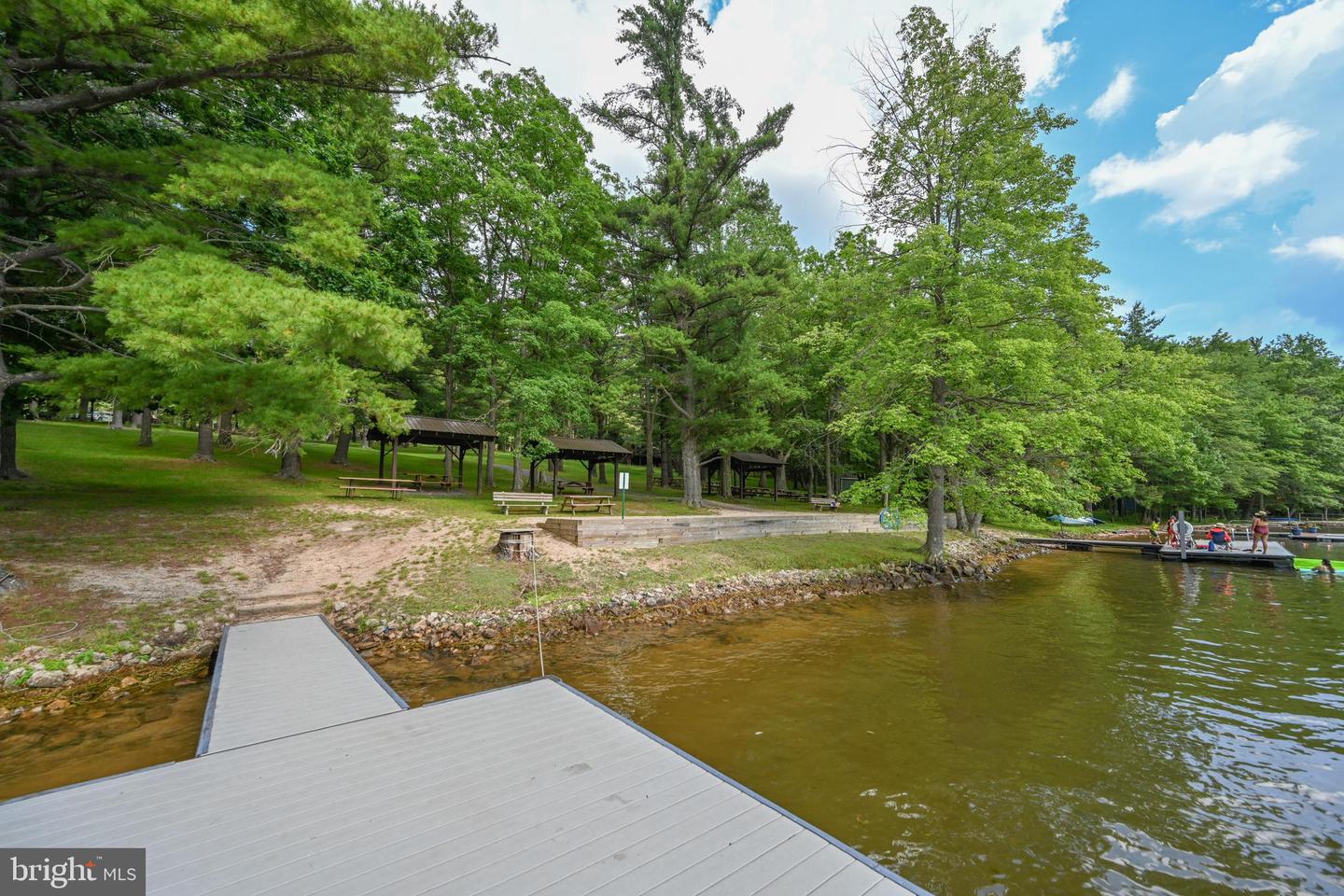 527 Deer Run Ln Property Photo 100