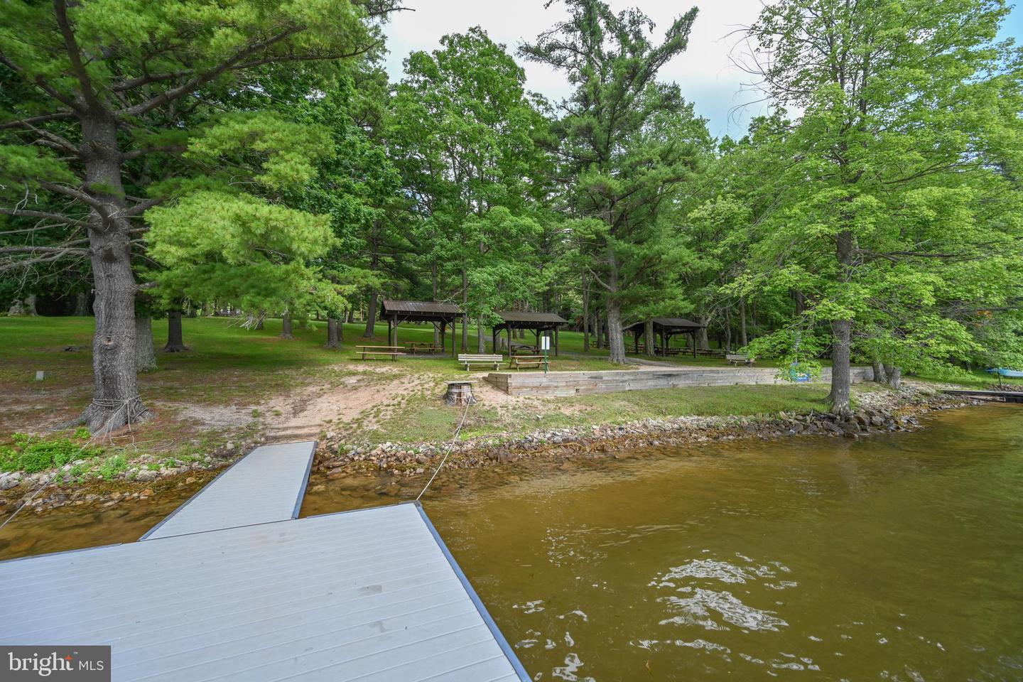 527 Deer Run Ln Property Photo 101