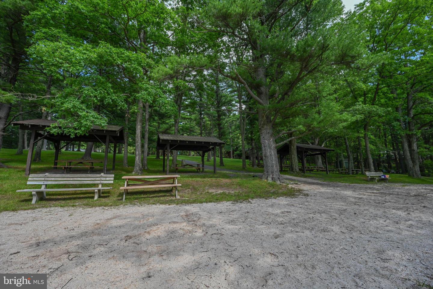 527 Deer Run Ln Property Photo 109