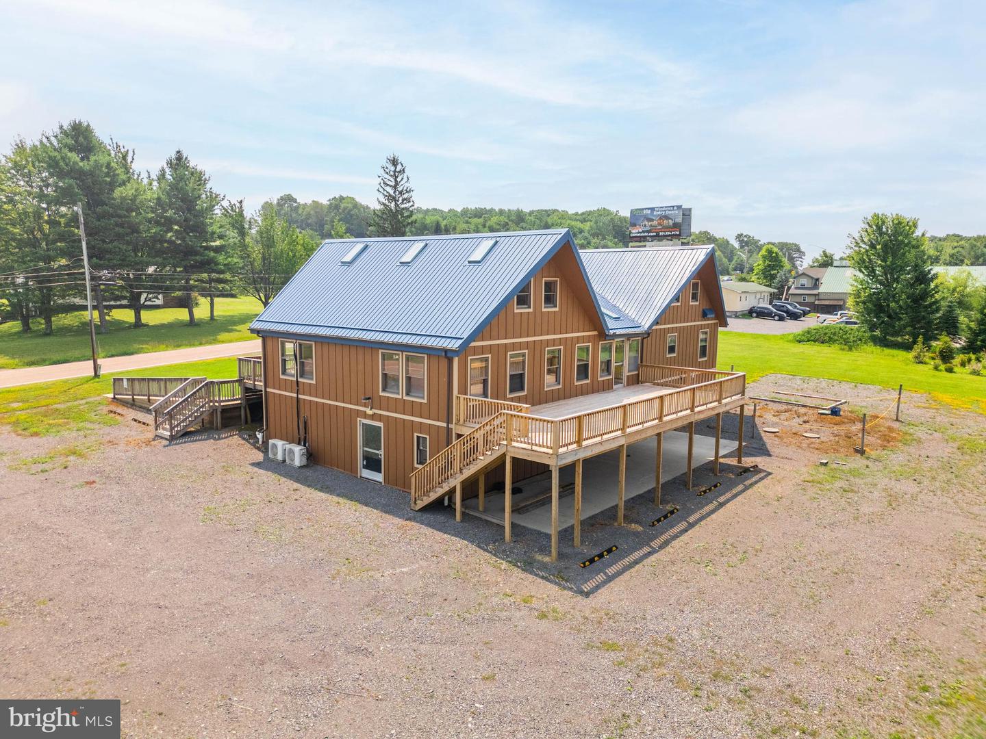 173 Friendsville Rd Property Photo 1